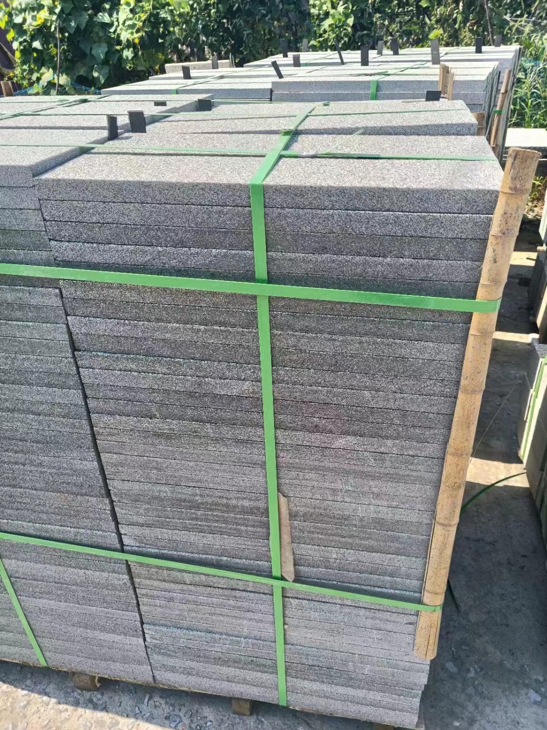 芝麻白光面花岗岩价格(图1)