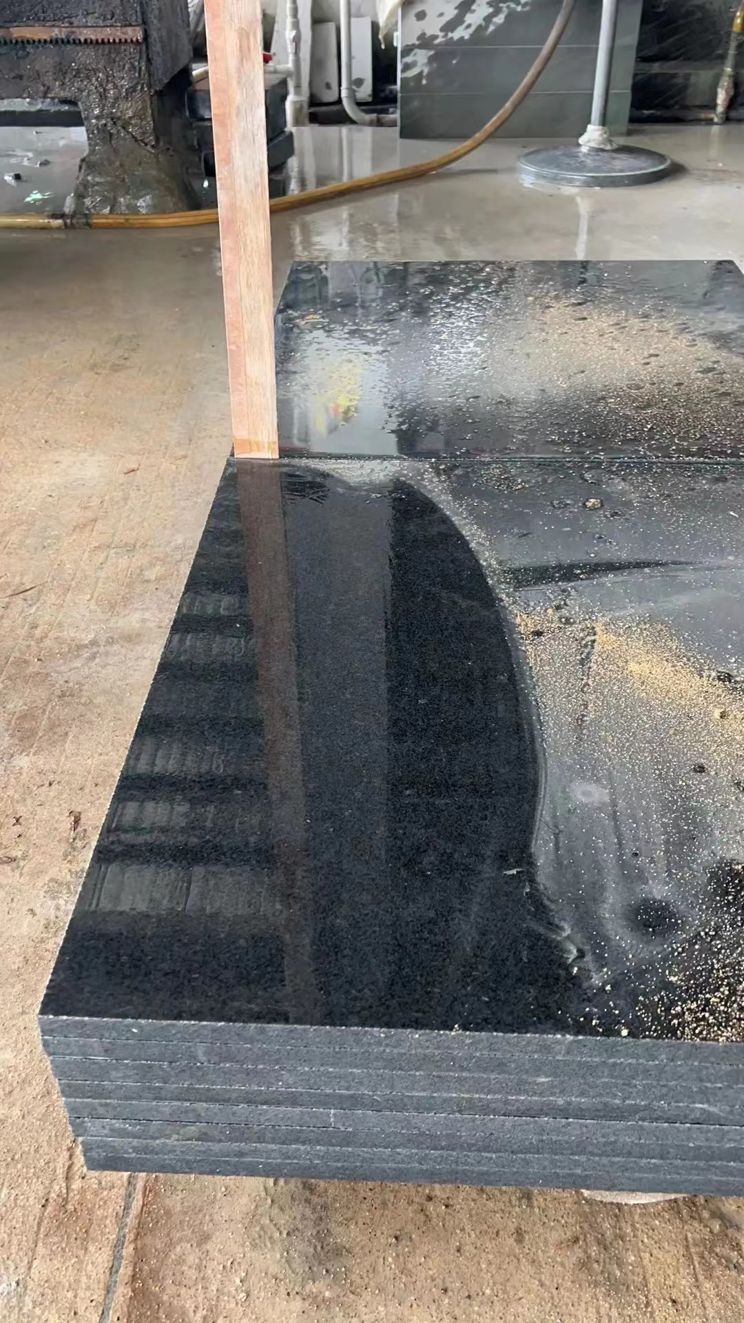 花岗岩芝麻白产地(图1)