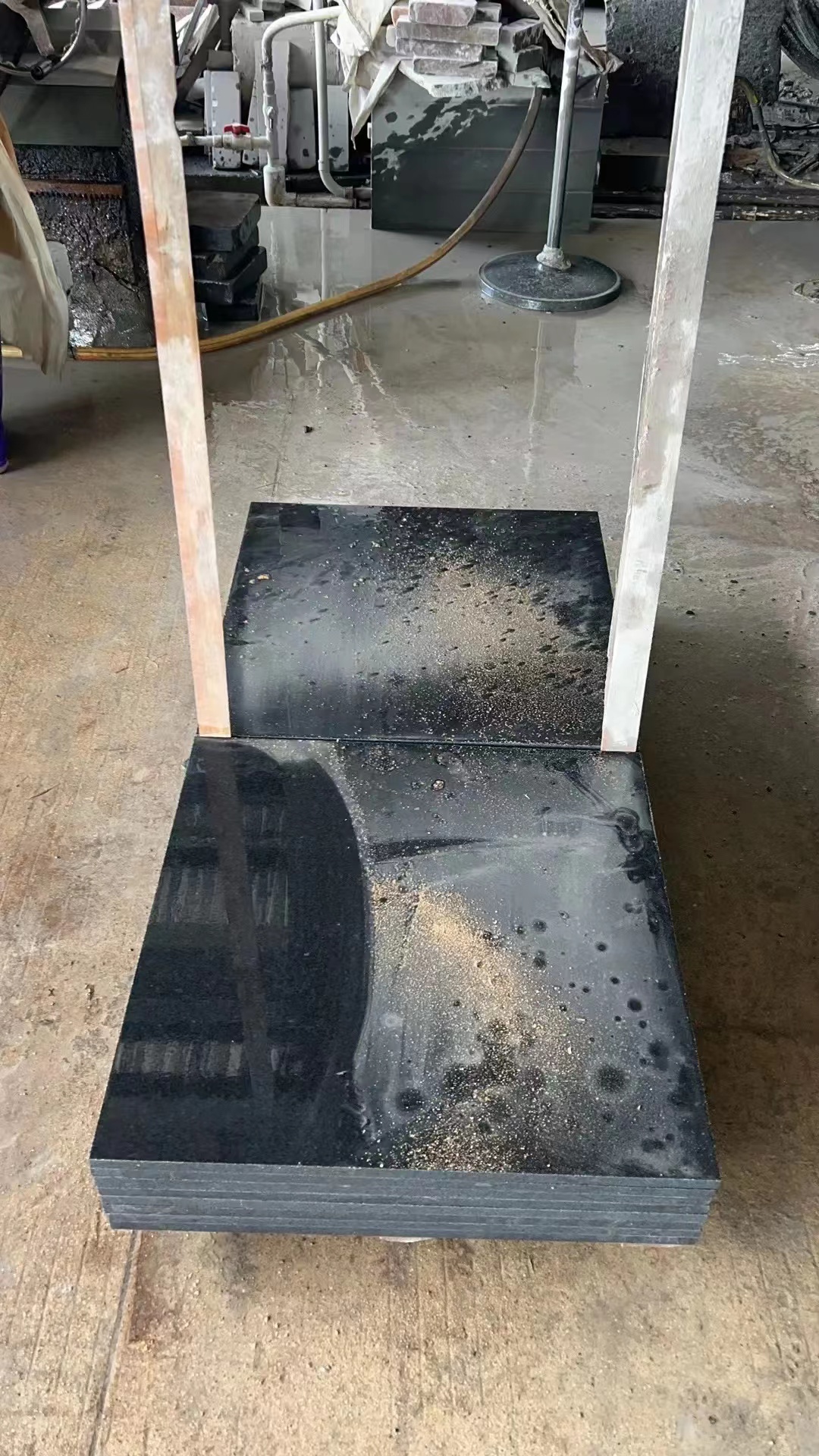 路缘石芝麻白(图1) 路缘石芝麻白(图1)