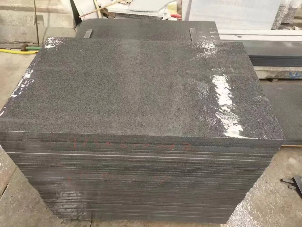 河南芝麻白路沿石(图1)